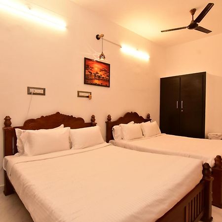 Chez Linda Home Stay 퐁디셰리 외부 사진