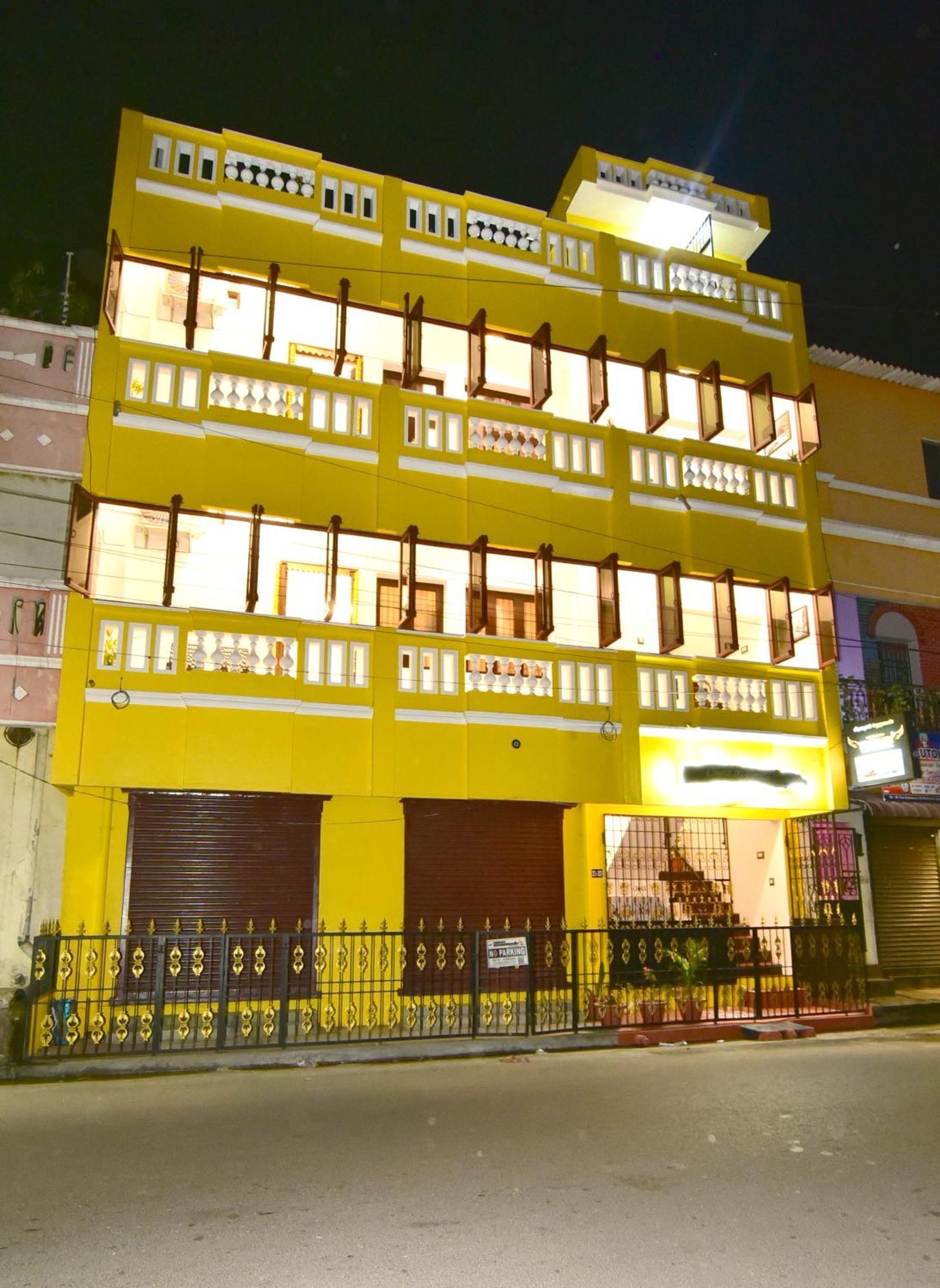 Chez Linda Home Stay 퐁디셰리 외부 사진